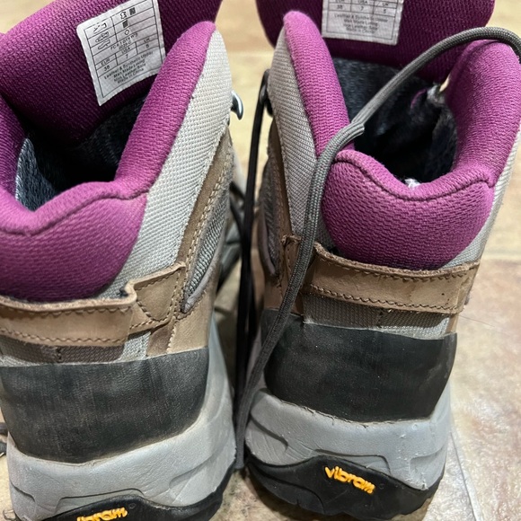 La Sportiva Waterproof Hiking Boots - Picture 4 of 7